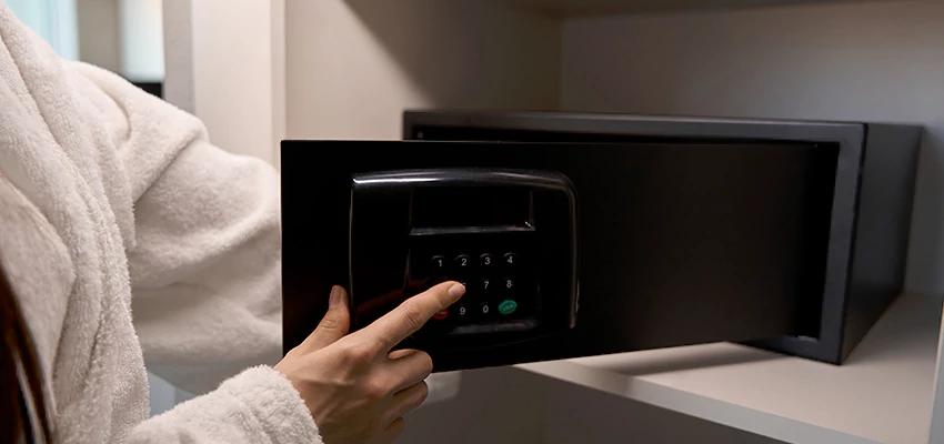 Safe Unlocking Service Company in Newport Beach, California