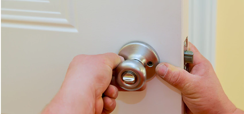 After-hours Locksmith For Lock And Key Installation in Newport Beach, CA