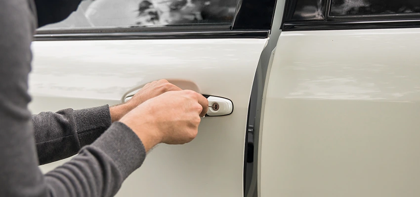 Unlock Car Door Service in Newport Beach, CA
